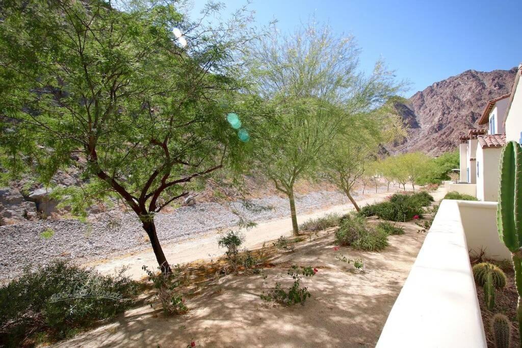 Luxurious Villa With Majestic Mountain View, 12 Pools, Spas, Ground Floor La Quinta Exterior foto
